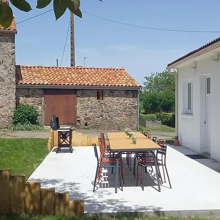 Grand Familial Pres Du Puy Du Fou, Wifi, Animaux Admis, Jardin - Fr-1-622-96 * Yzernay